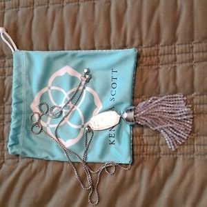 Kendra Scott necklace